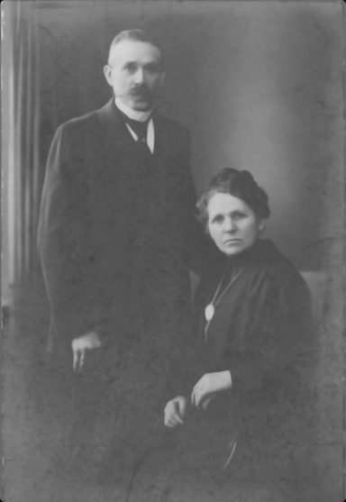 Uropa Willemberg mit Frau (Name?). Etwa Ende des 18. Jahunderts.